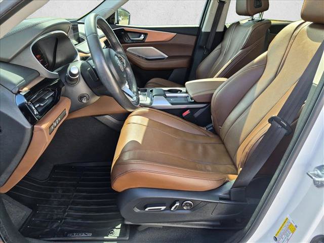 Used 2024 Acura MDX w/ Technology Package FWD image 6