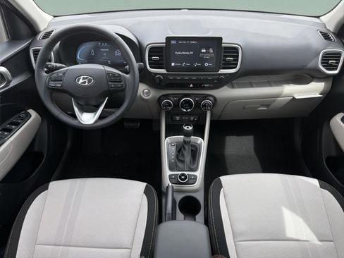 New 2026 Hyundai Venue SEL FWD image 18