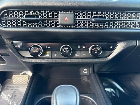 Certified 2024 Honda HR-V Sport image 24