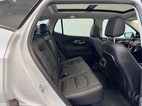 Used 2023 GMC Terrain Denali w/ Denali Premium Package image 18