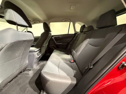 Certified 2025 Toyota RAV4 LE AWD/4WD image 18