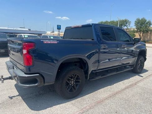 Used 2019 Chevrolet Silverado 1500 Custom Trail Boss w/ Custom Convenience Package AWD/4WD image 3