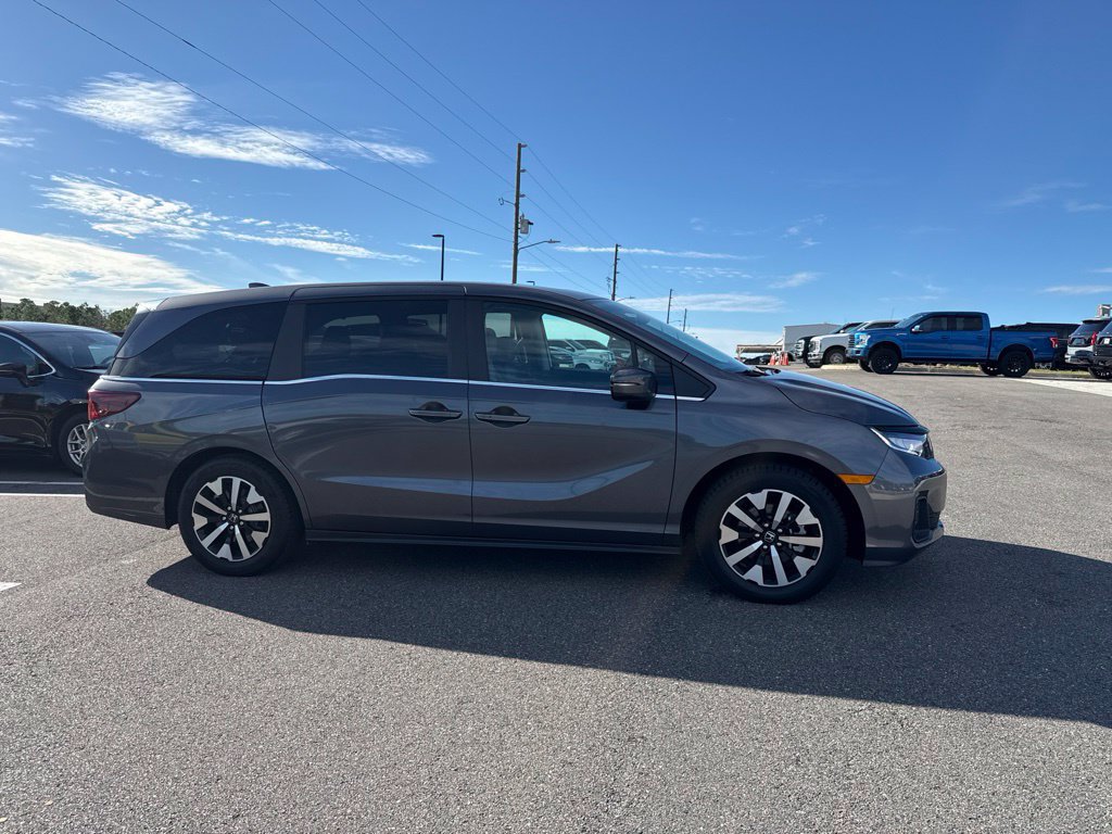 Used 2025 Honda Odyssey EX-L image 1