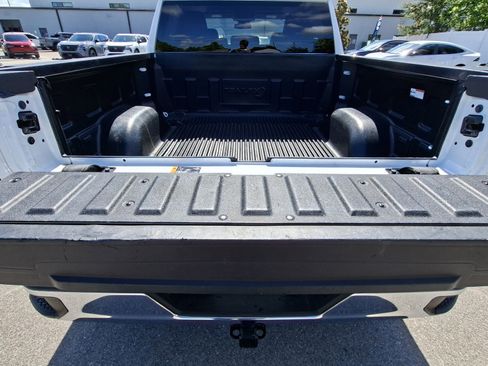 Used 2025 GMC Sierra 1500 SLT RWD image 22