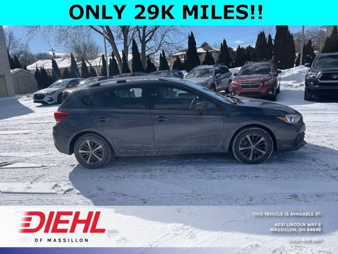 Used 2021 Subaru Impreza Premium image 2