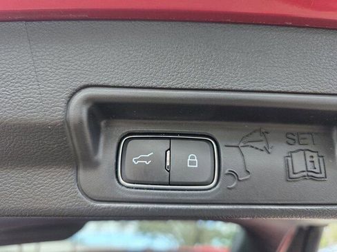 Used 2020 Ford Explorer Limited image 20