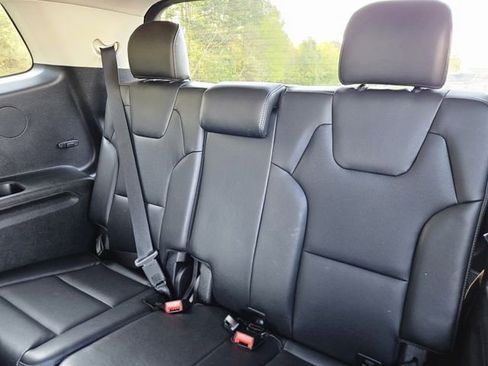 Used 2025 Kia Telluride S FWD image 30