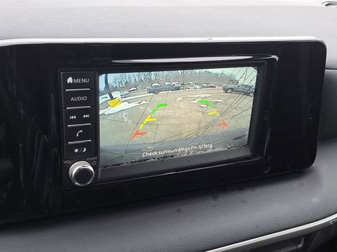 Used 2025 Nissan Kicks S image 14