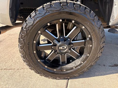 Used 2023 Toyota Tacoma TRD Sport w/ Advanced Technology Package image 36