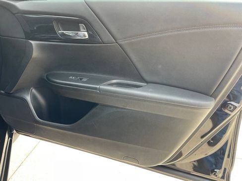 Used 2014 Honda Accord Sport image 28