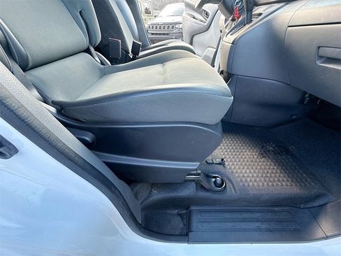 Used 2021 Nissan NV200 S w/ Sliding Door Glass Package image 32