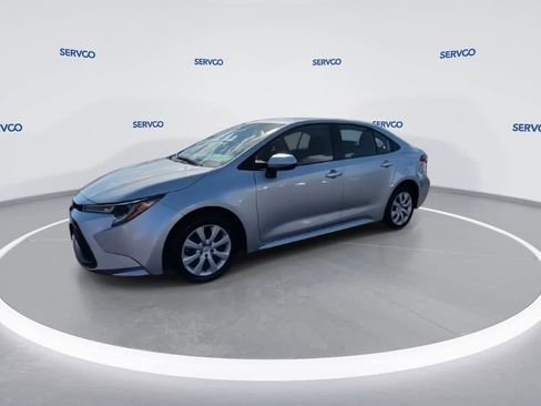 Used 2023 Toyota Corolla LE image 4