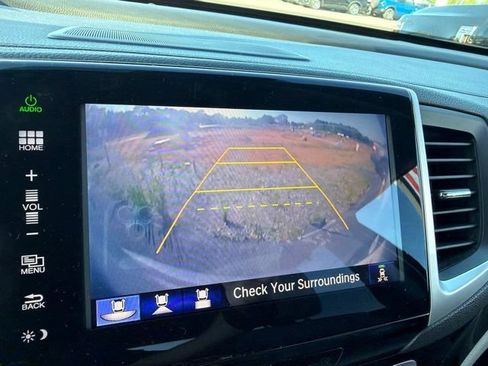 Used 2016 Honda Pilot Elite image 17