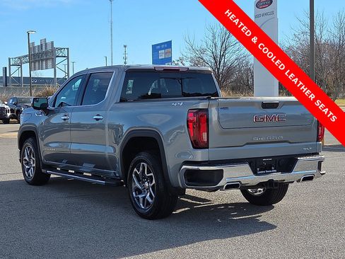 Used 2023 GMC Sierra 1500 SLT w/ SLT Premium Package image 4