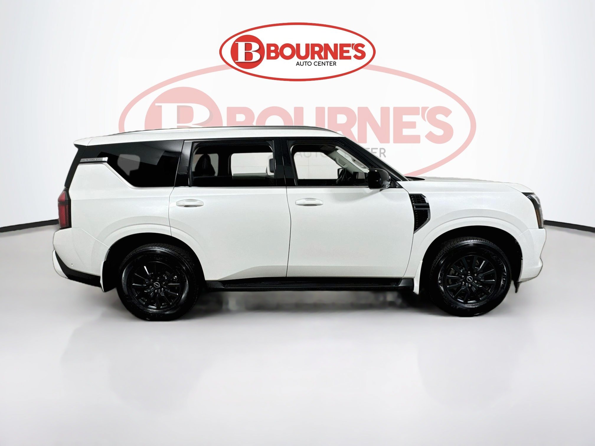 Used 2025 Nissan Armada SV AWD/4WD image 10