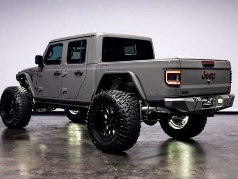 Used 2023 Jeep Gladiator Rubicon w/ Trailer Tow Package image 26