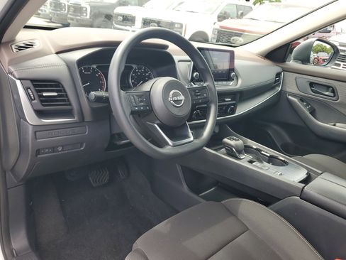 Certified 2023 Nissan Rogue S image 9