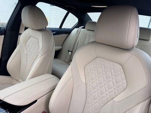 Certified 2023 BMW 530i xDrive w/ Premium Package image 18