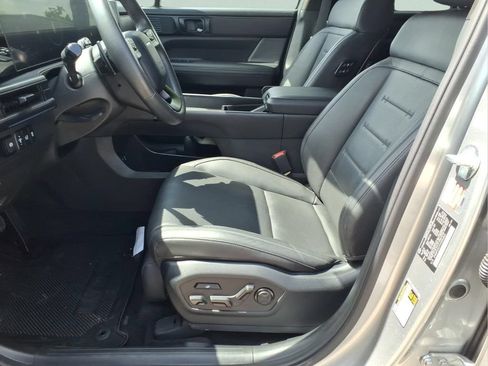 Used 2025 Hyundai Santa Fe Calligraphy FWD image 14