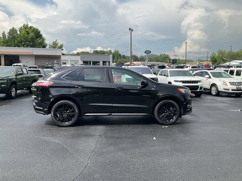 Certified 2024 Ford Edge ST-Line AWD/4WD image 4