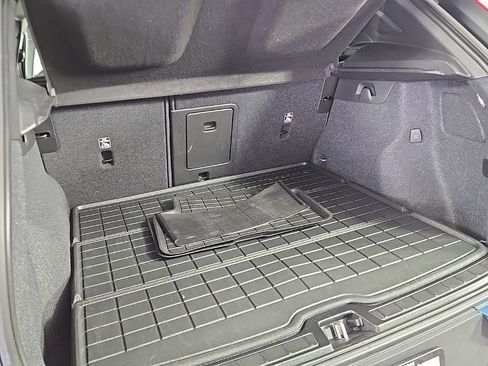 Certified 2023 Volvo XC40 B5 Plus w/ Driver Assist Package image 12