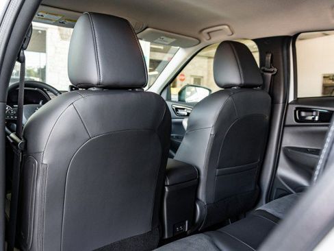 New 2025 Mitsubishi Eclipse Cross SE image 18