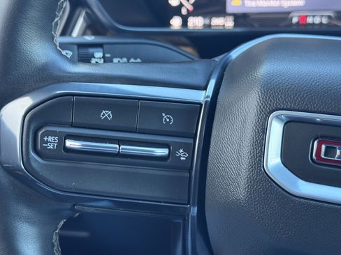 Used 2024 GMC Canyon AT4 image 25