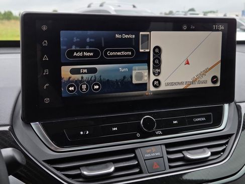 Used 2023 Nissan Altima 2.5 SR w/ SR Premium Package FWD image 13