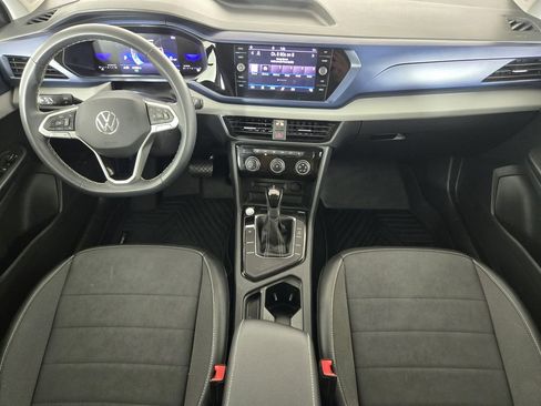 Used 2023 Volkswagen Taos SE w/ Panoramic Sunroof Package FWD image 28