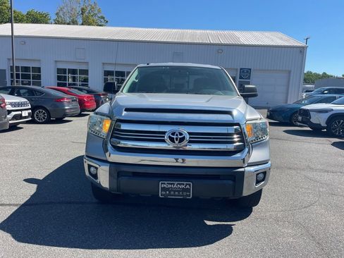Used 2016 Toyota Tundra SR5 w/ TRD Off Road Package AWD/4WD image 8
