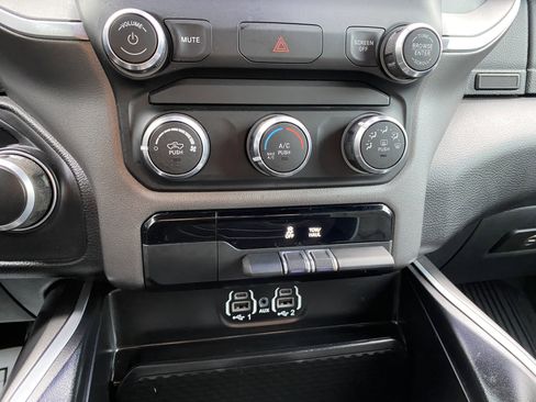 Used 2022 RAM 1500 Big Horn image 28