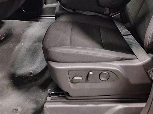 New 2025 GMC Sierra 1500 Elevation image 15