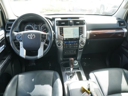 Used 2024 Toyota 4Runner Limited AWD/4WD image 2