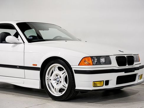 Used 1997 BMW M3 Coupe RWD image 46