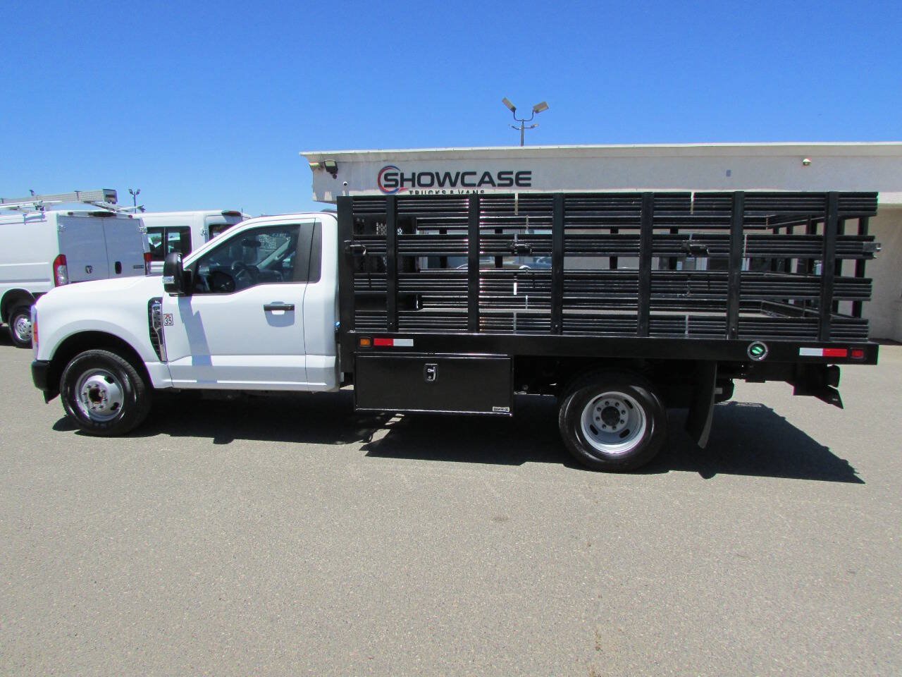 Used 2023 Ford F350 XL RWD image 10