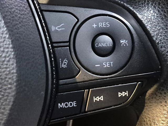 Used 2021 Toyota RAV4 LE FWD image 14