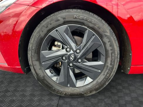 Used 2021 Hyundai Elantra SEL FWD image 9