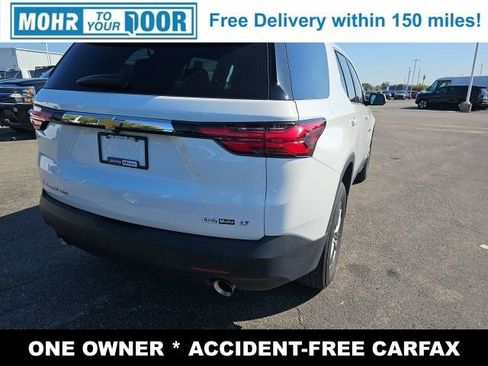 Used 2023 Chevrolet Traverse LT image 11