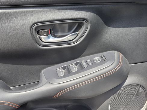 Used 2025 Honda HR-V Sport image 11