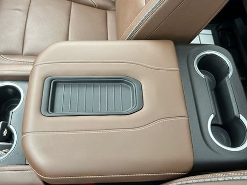 Certified 2024 Chevrolet Tahoe High Country AWD/4WD image 27