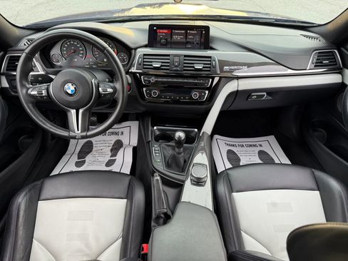 Used 2020 BMW M4 Coupe w/ Competition Package image 18