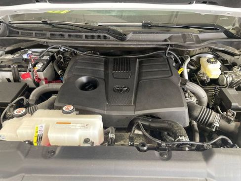 Used 2023 Toyota Tundra Platinum AWD/4WD image 25
