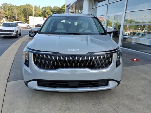 New 2026 Kia Carnival EX FWD image 3
