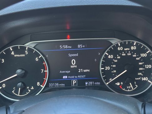 Used 2025 Nissan Altima 2.5 SV FWD image 35