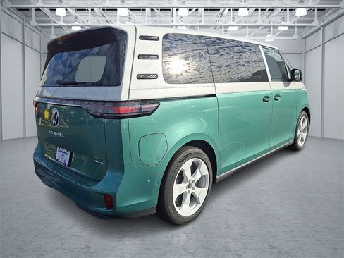 New 2025 Volkswagen ID. Buzz 1st Edition image 4