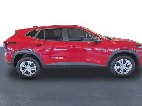 New 2026 Chevrolet Trax LS FWD image 2
