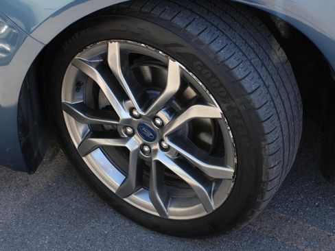 Used 2019 Ford Fusion Titanium FWD image 17