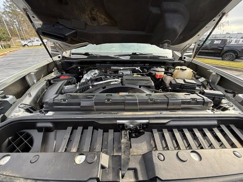 Used 2023 Chevrolet Silverado 2500 LTZ w/ LTZ Convenience Package image 32