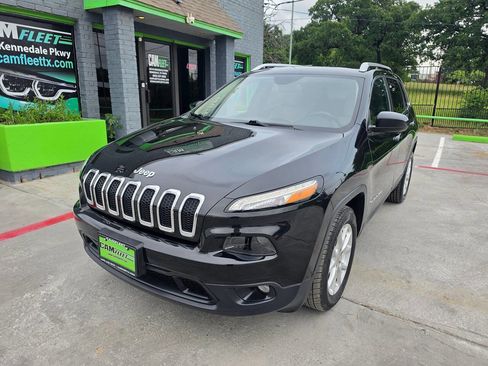 Used 2015 Jeep Cherokee Latitude FWD image 3