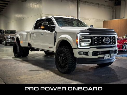 Used 2026 Ford F450 Platinum w/ Platinum Plus Package AWD/4WD image 3